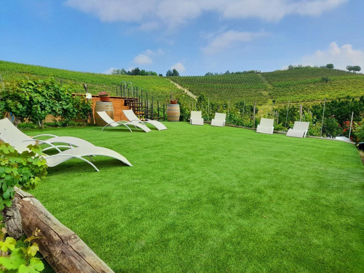 Madama Langa Country House Con Piscina Nelle Vigne Montelupo Albese Eksteriør bilde